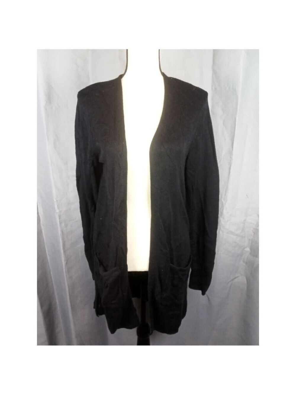 Old Navy Black Cardigan Sweater Women's Medium